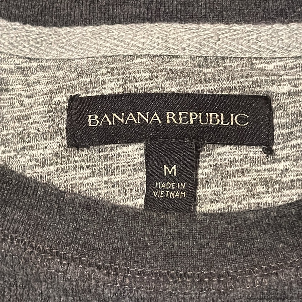 BANANA REPUBLIC Sweat Shirt. Size Medium - Picture 5 of 8